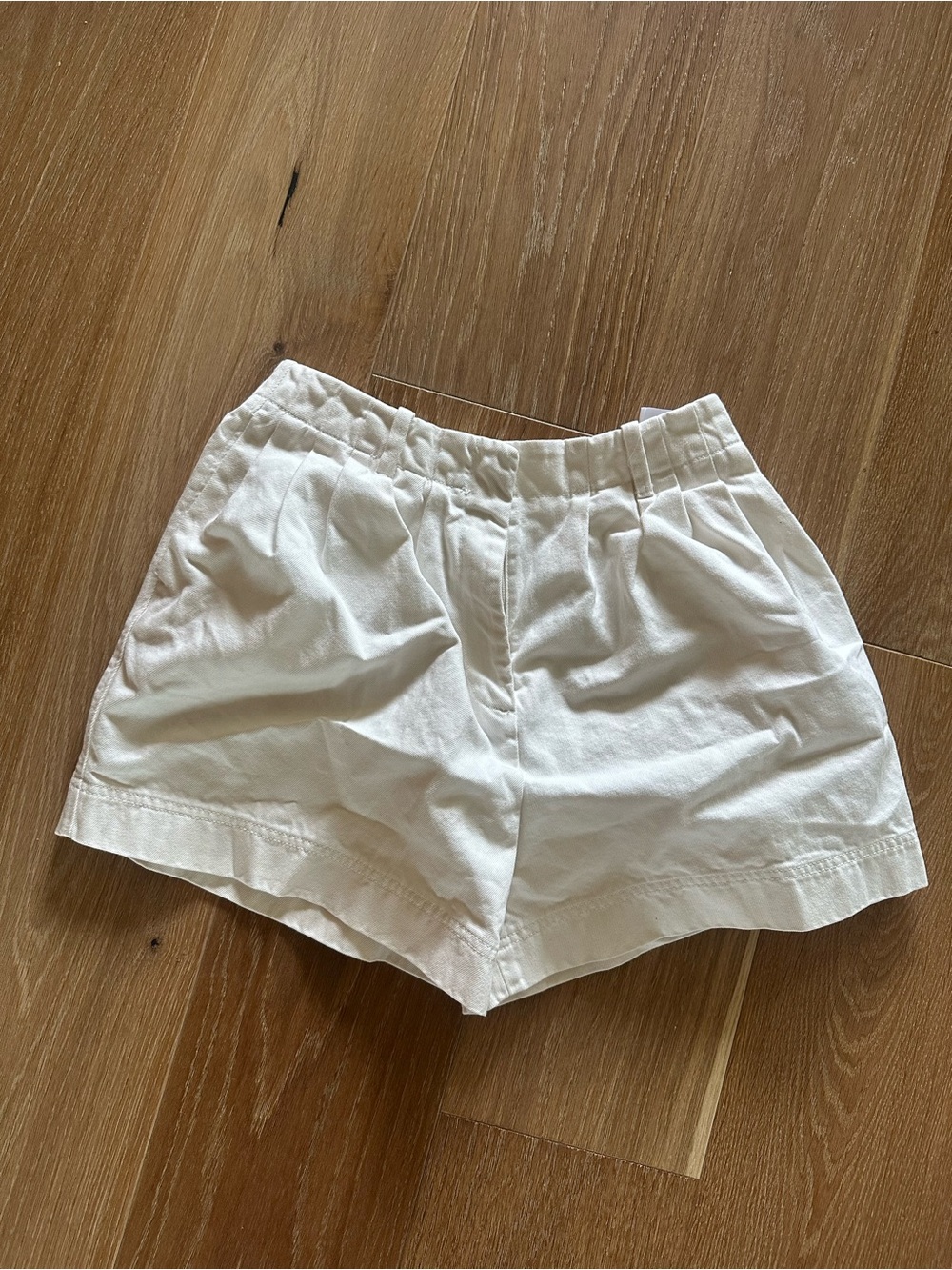 Zara White High-Waist pleated Relaxed Bermuda Shorts